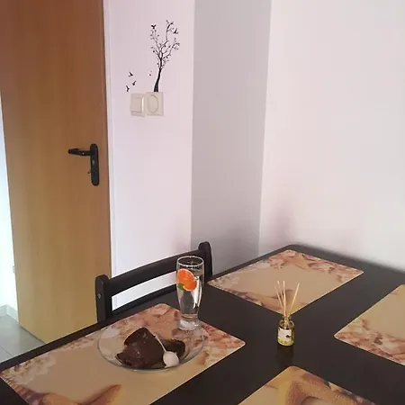 Apartment Milos *